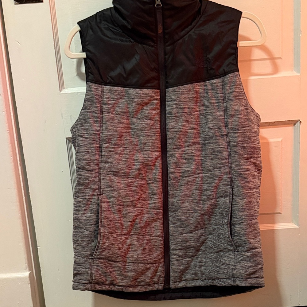 The North Face Women's Black and Gray Vest